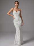 Robe blanche à pois noir